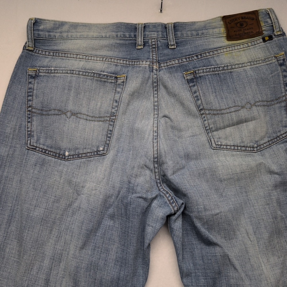 Lucky Brand 181 Relaxed Straight Jeans Mens Size 36X30 Blue Medium Wash Denim - Picture 9 of 10